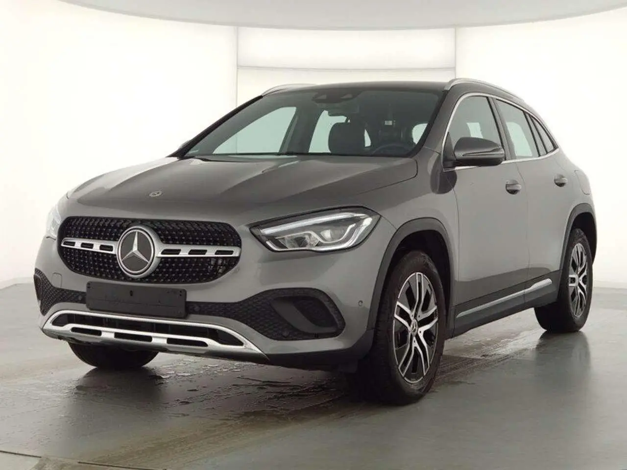 Photo 1 : Mercedes-benz Classe Gla 2022 Hybrid