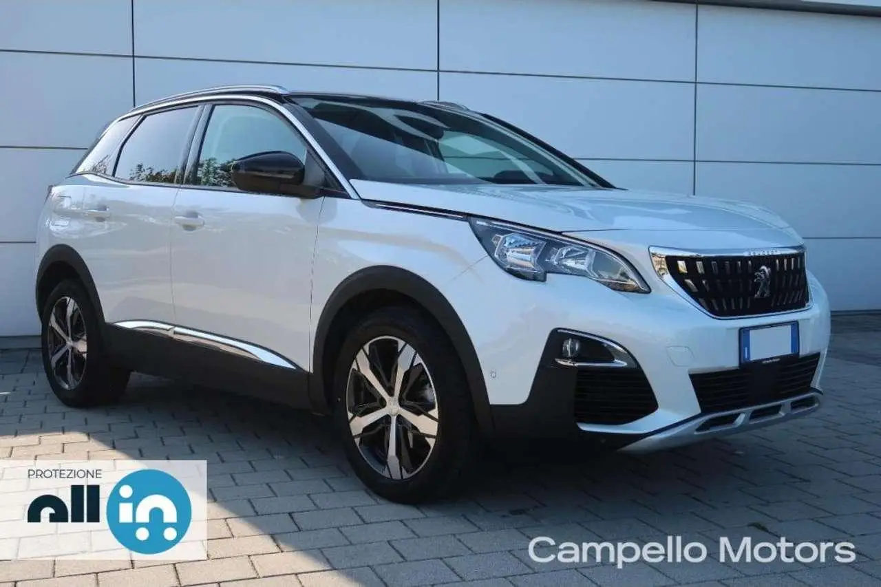 Photo 1 : Peugeot 3008 2019 Diesel