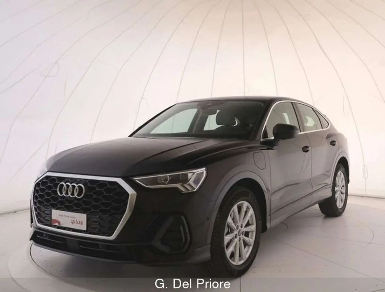 Photo 1 : Audi Q3 2021 Hybride