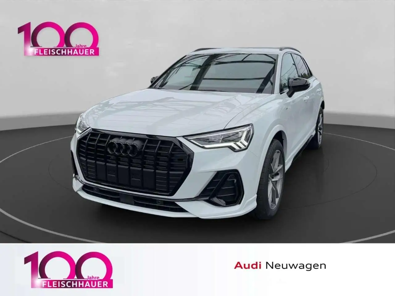 Photo 1 : Audi Q3 2024 Essence