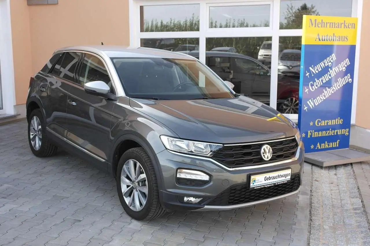 Photo 1 : Volkswagen T-roc 2018 Petrol