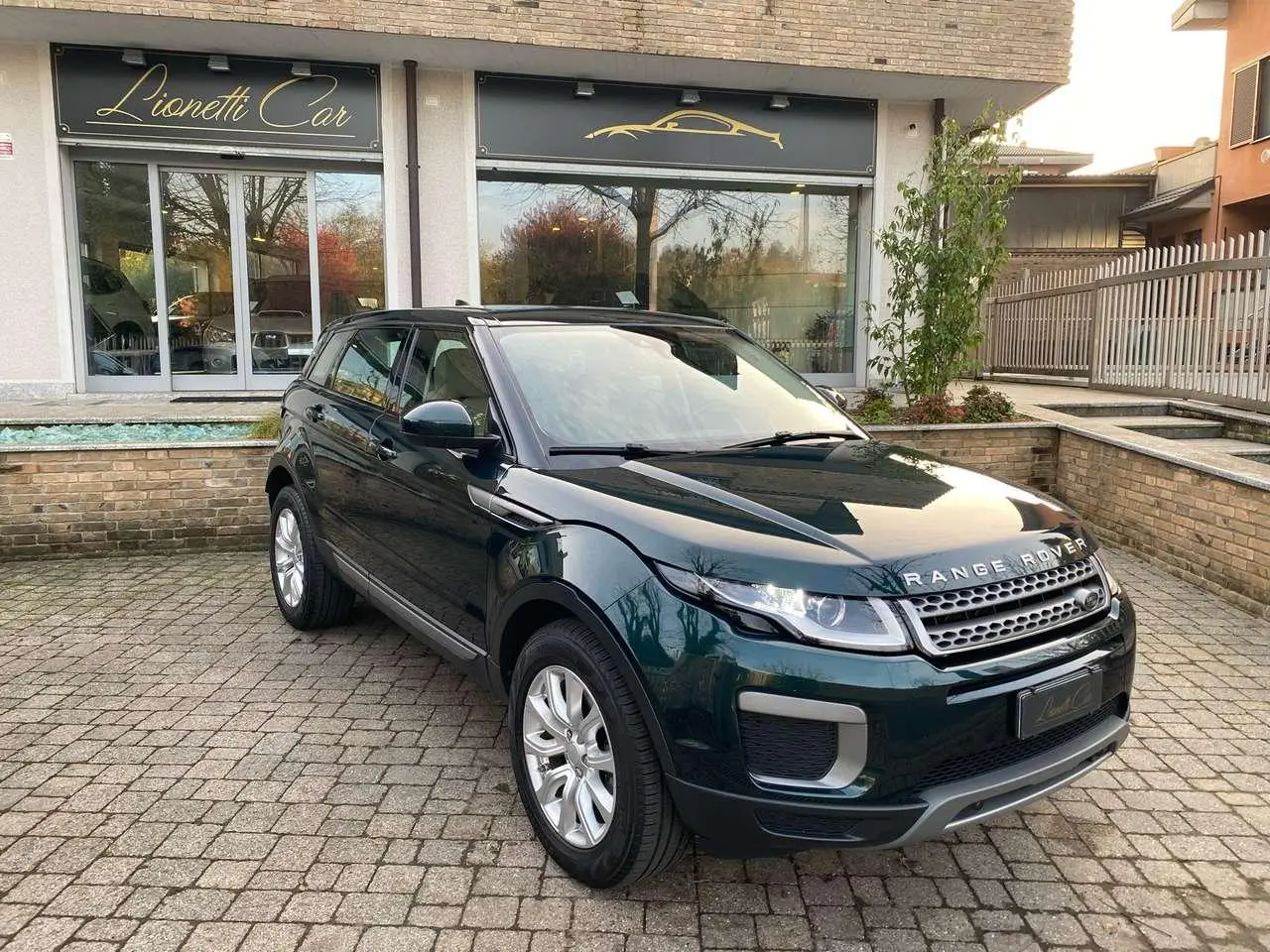 Photo 1 : Land Rover Range Rover Evoque 2017 Diesel