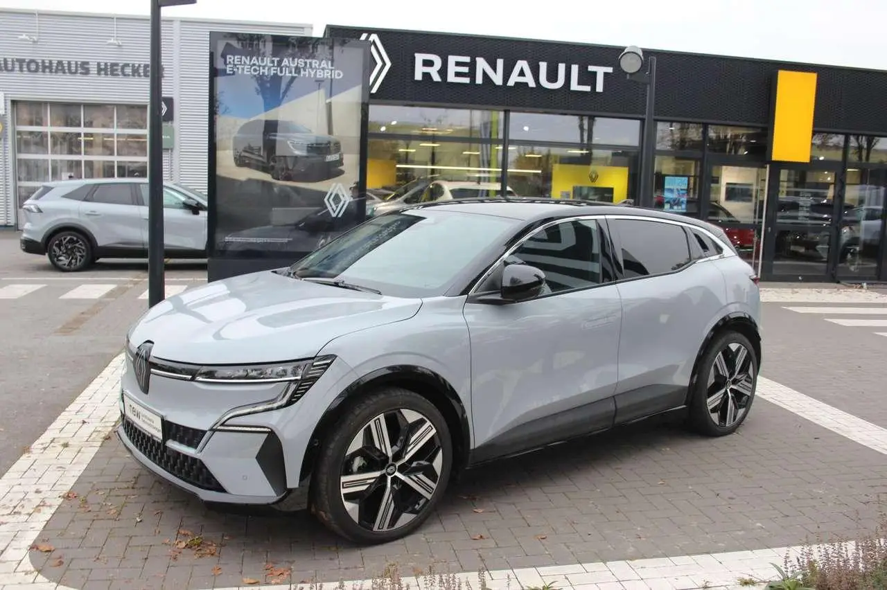 Photo 1 : Renault Megane 2022 Électrique