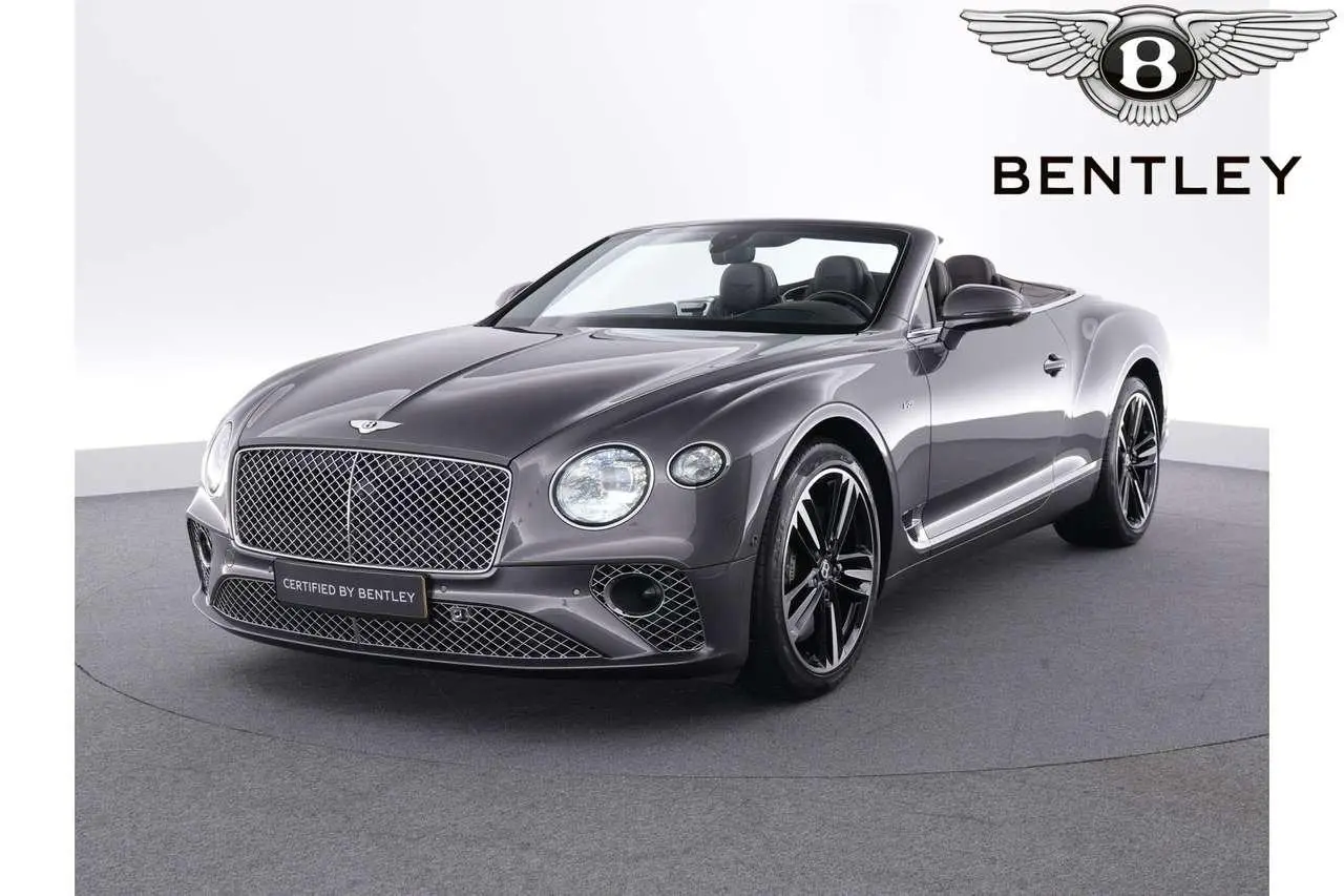 Photo 1 : Bentley Continental 2022 Essence