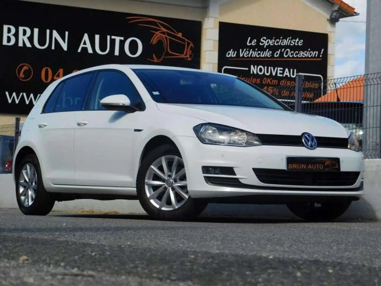 Photo 1 : Volkswagen Golf 2015 Essence