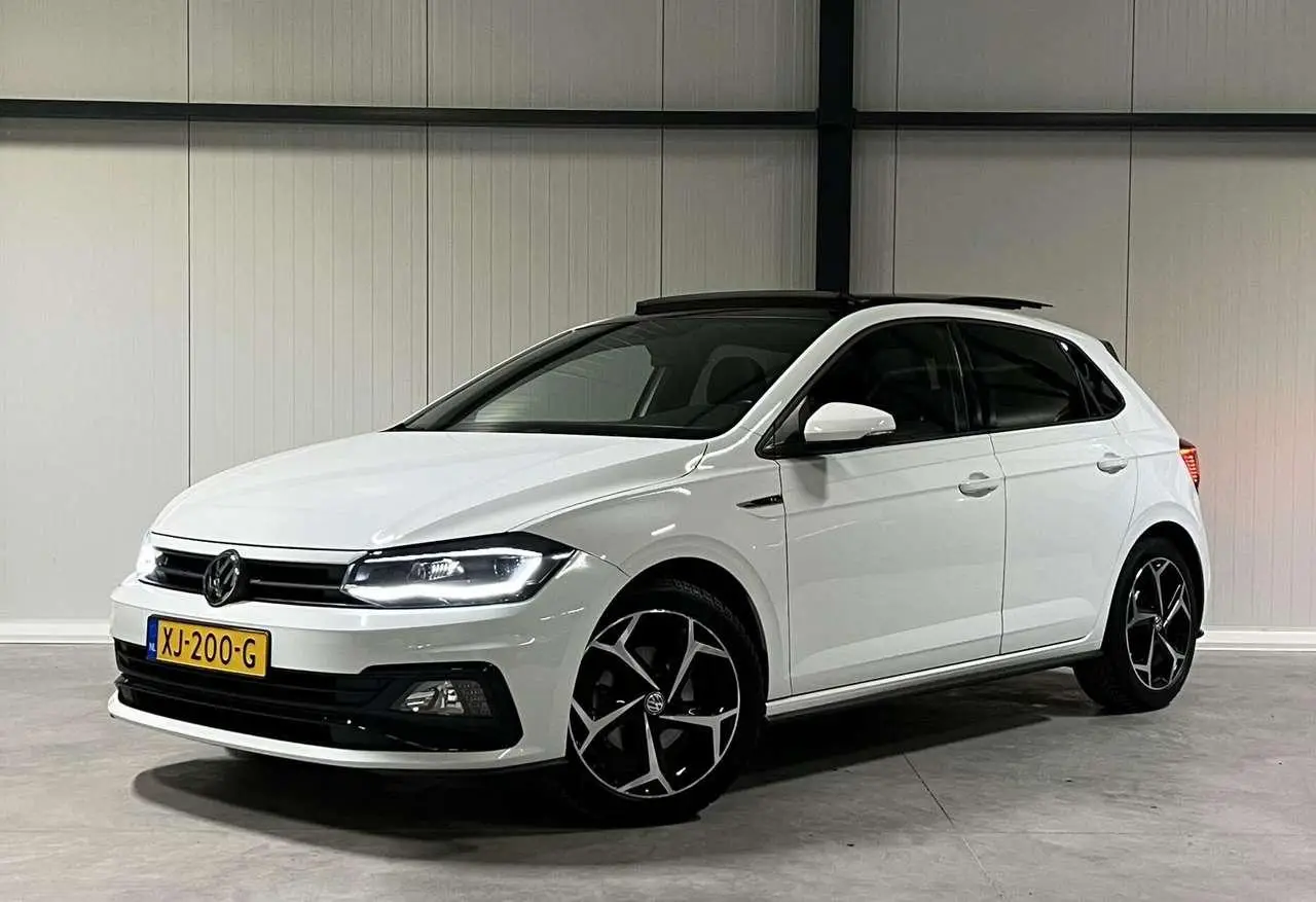 Photo 1 : Volkswagen Polo 2019 Petrol