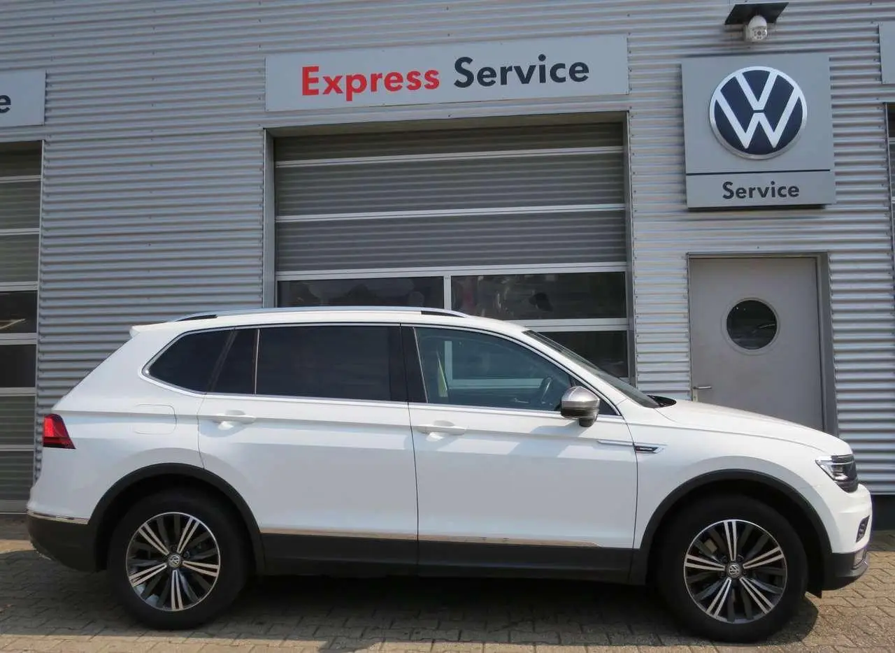 Photo 1 : Volkswagen Tiguan 2018 Petrol