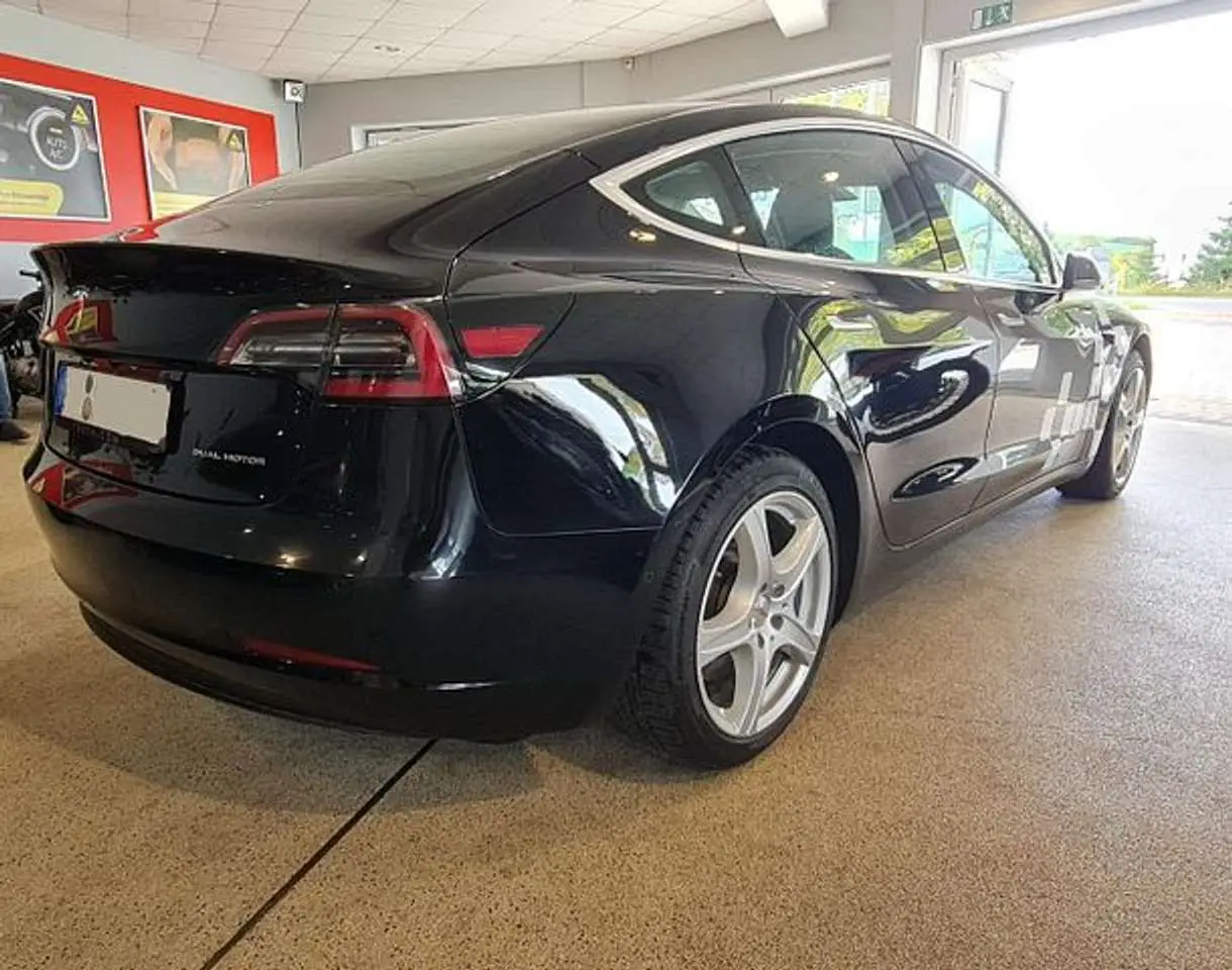 Photo 1 : Tesla Model 3 2019 Electric