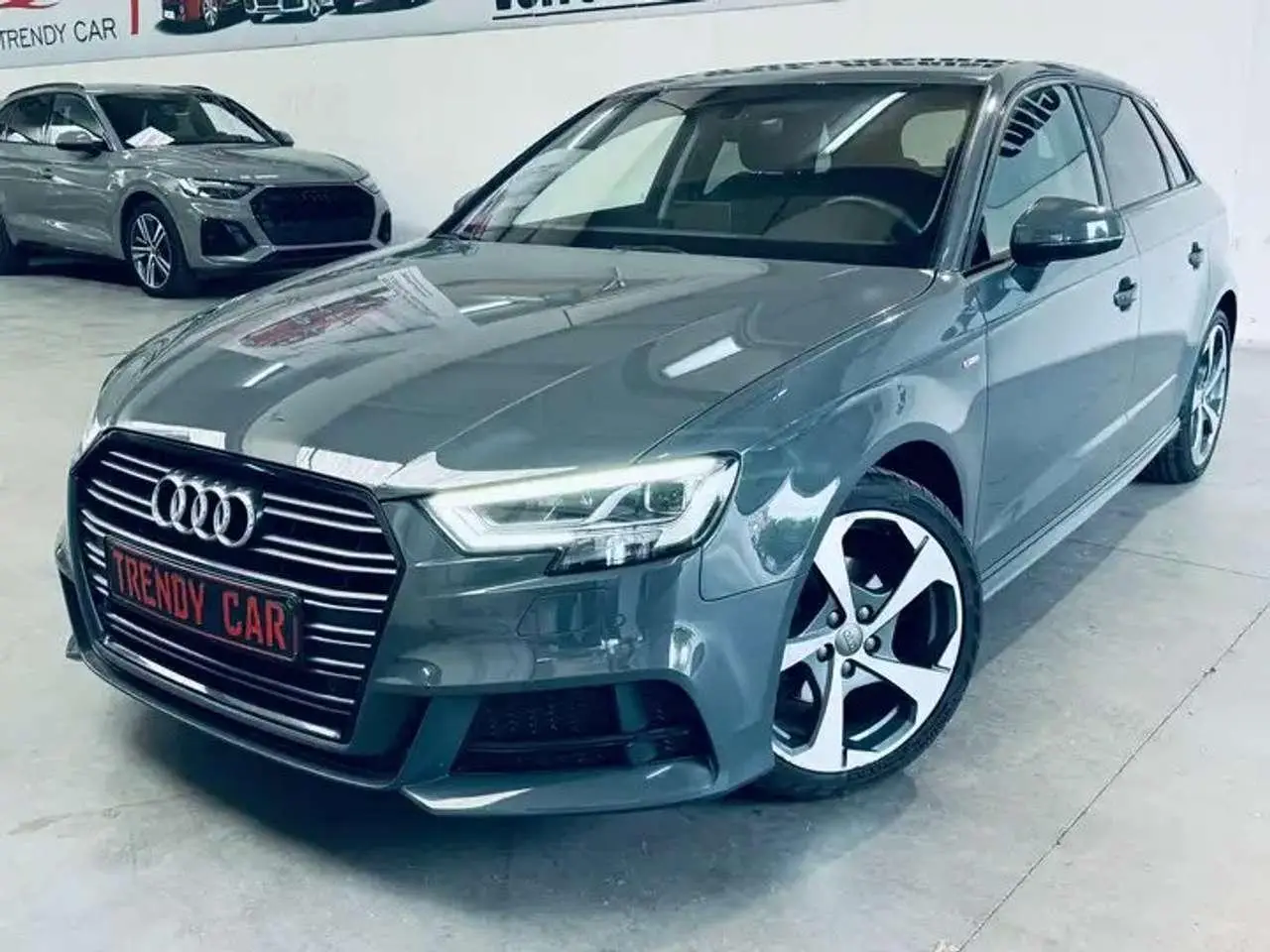 Photo 1 : Audi A3 2018 Essence