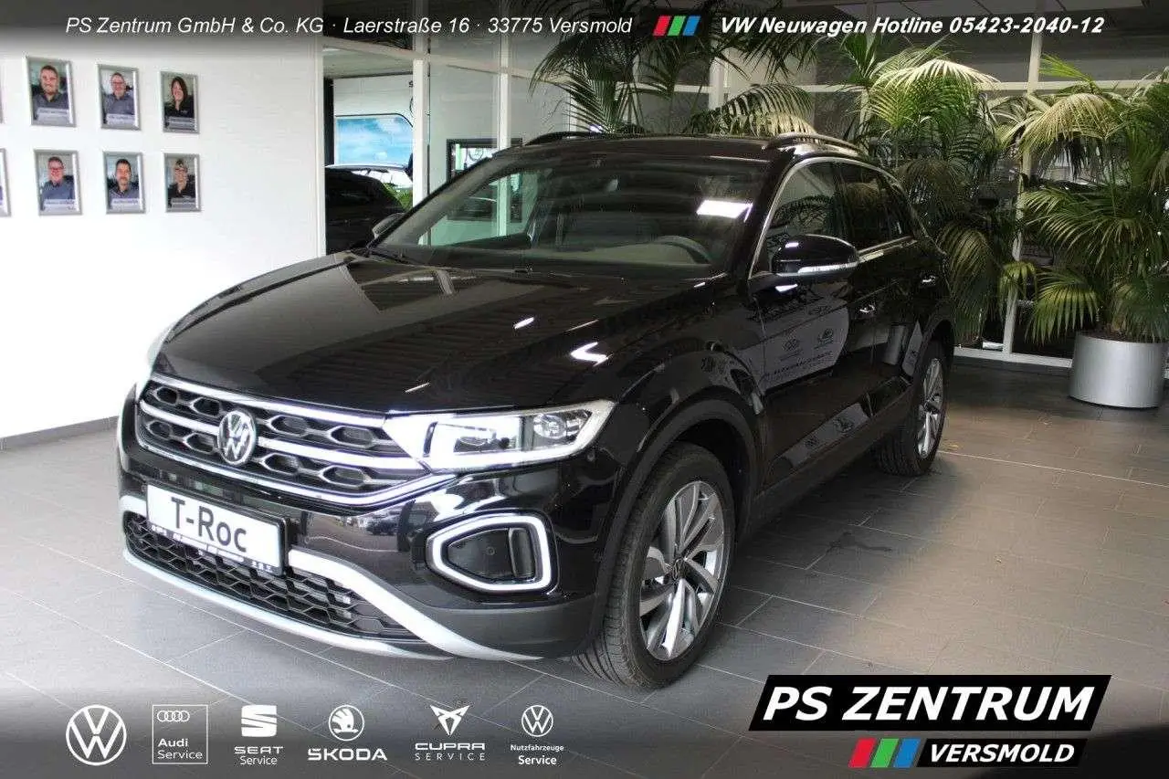 Photo 1 : Volkswagen T-roc 2024 Essence