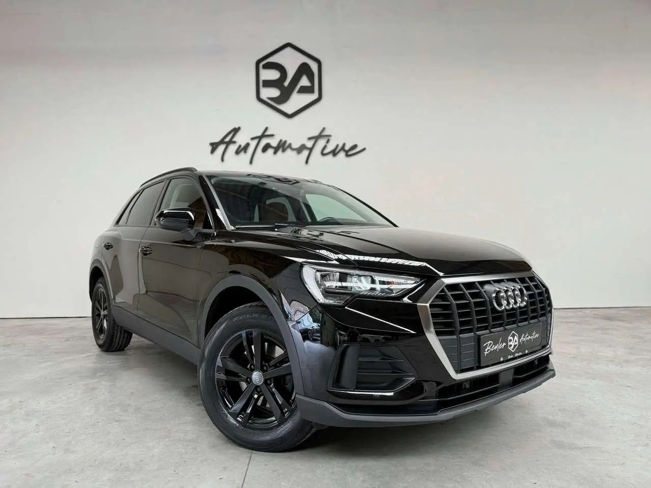 Photo 1 : Audi Q3 2019 Petrol