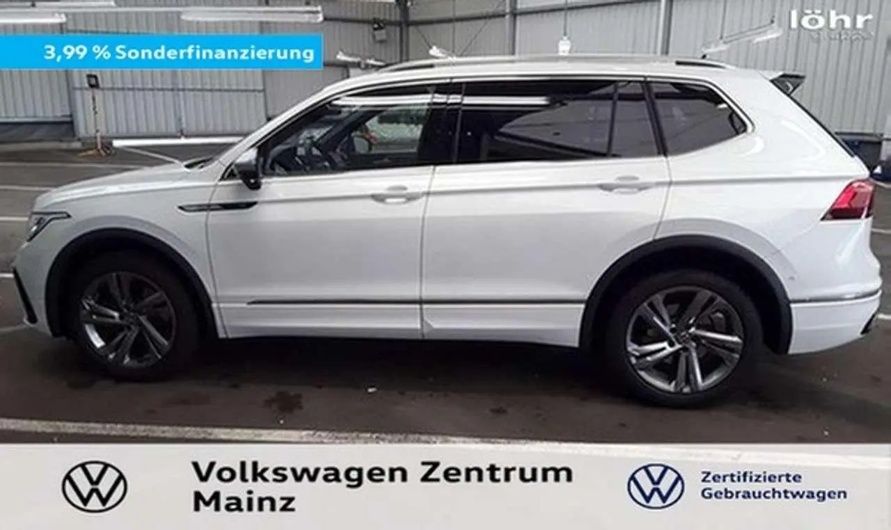 Photo 1 : Volkswagen Tiguan 2023 Essence