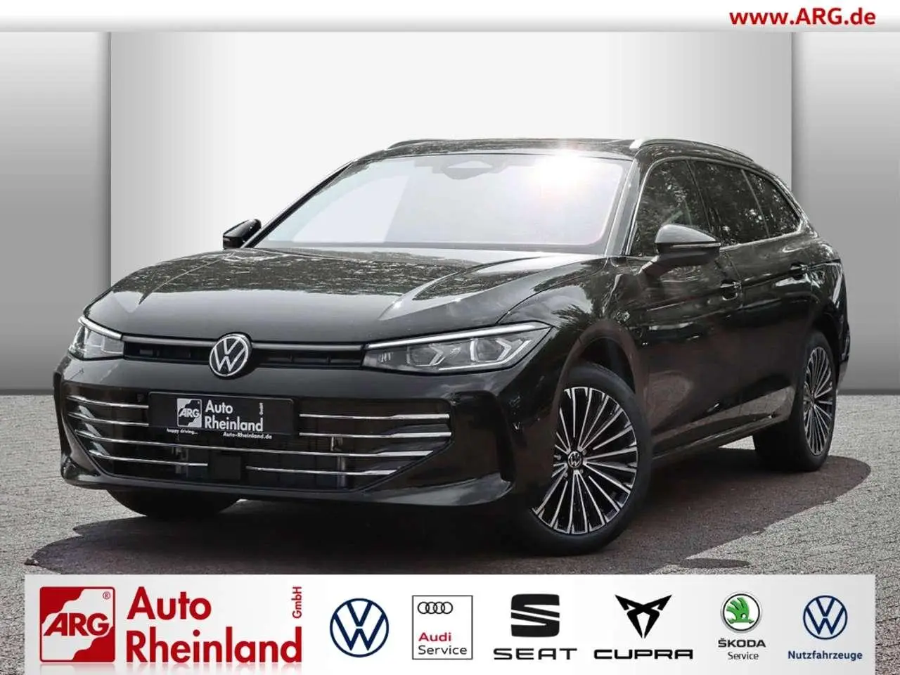 Photo 1 : Volkswagen Passat 2024 Hybrid