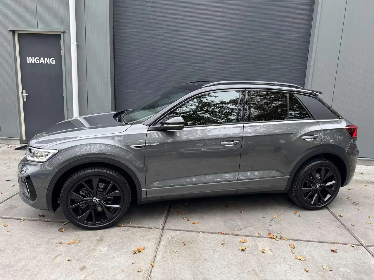 Photo 1 : Volkswagen T-roc 2024 Petrol