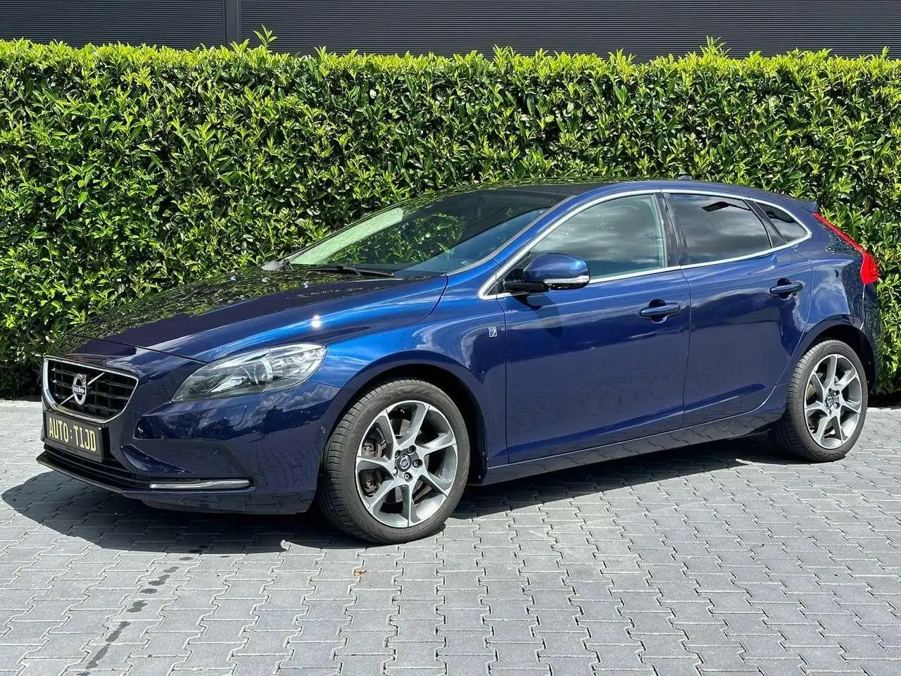 Photo 1 : Volvo V40 2014 Diesel