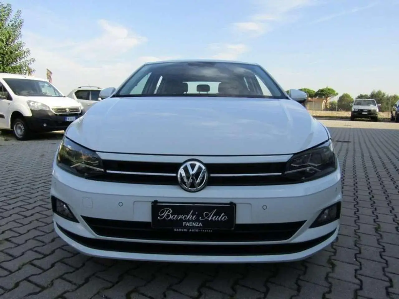 Photo 1 : Volkswagen Polo 2018 Petrol