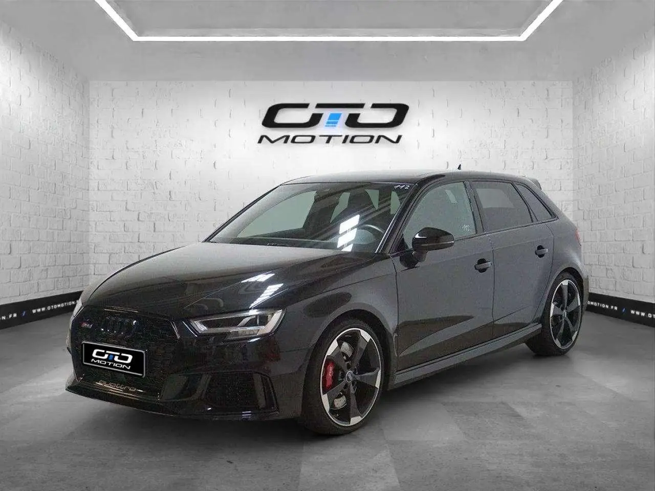 Photo 1 : Audi Rs3 2019 Essence