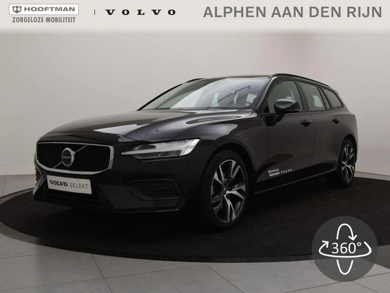 Photo 1 : Volvo V60 2024 Petrol