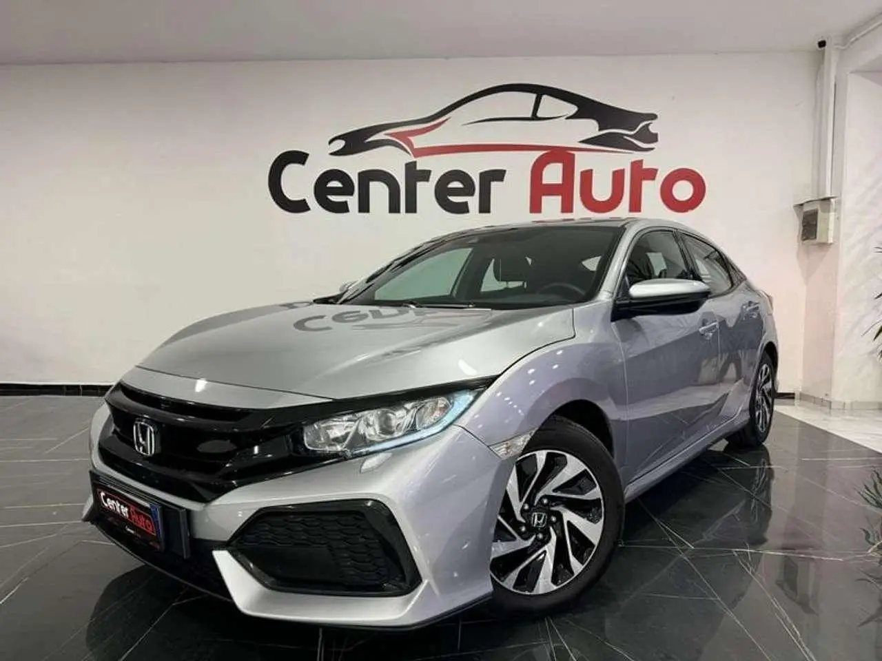 Photo 1 : Honda Civic 2018 Essence