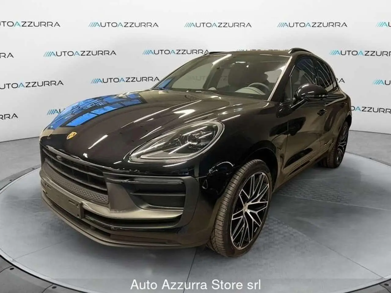 Photo 1 : Porsche Macan 2022 Essence