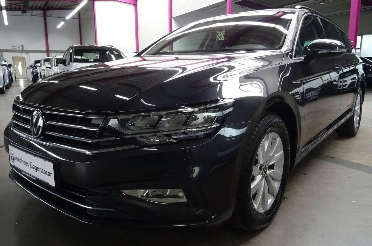 Photo 1 : Volkswagen Passat 2021 Diesel