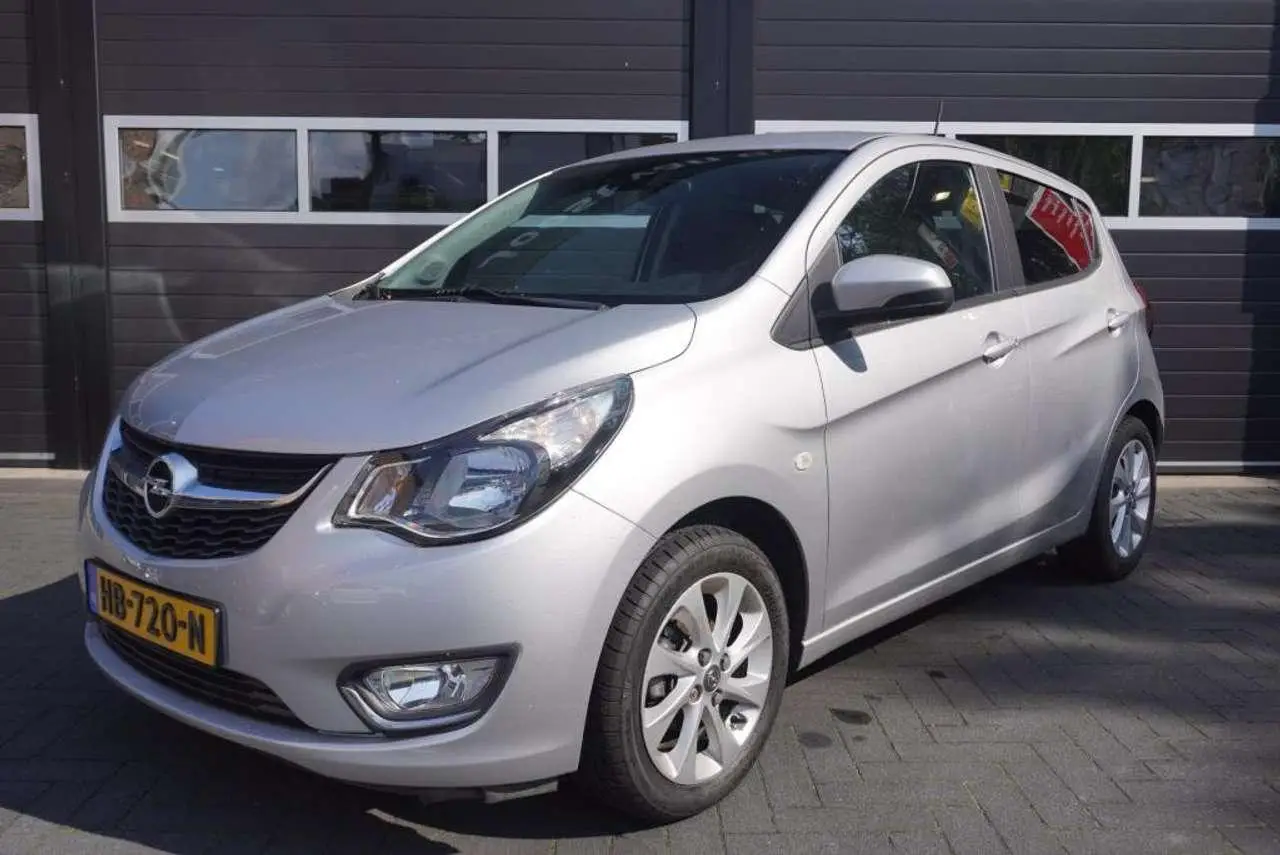 Photo 1 : Opel Karl 2015 Petrol