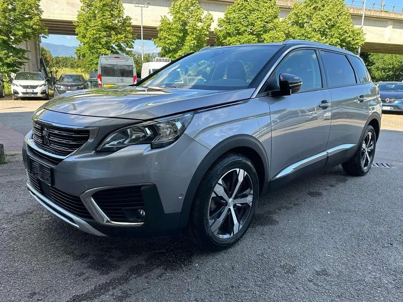 Photo 1 : Peugeot 5008 2019 Diesel