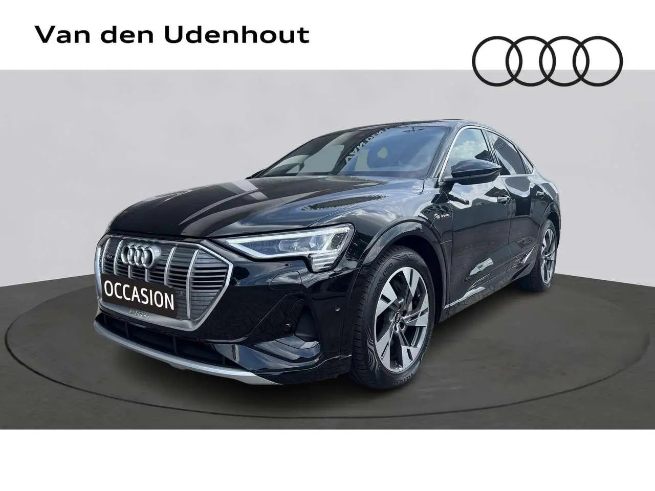 Photo 1 : Audi E-tron 2022 Électrique