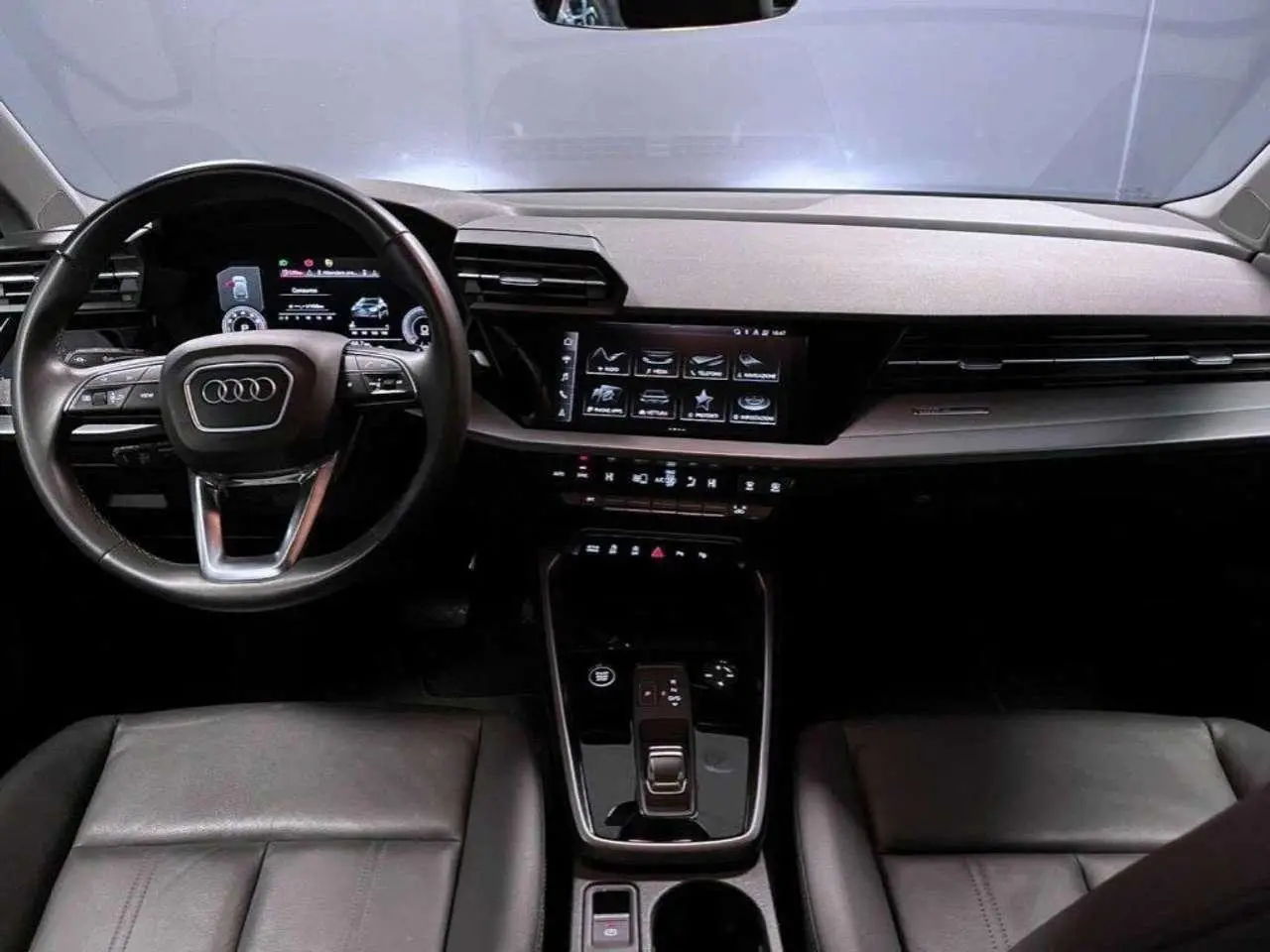 Photo 1 : Audi A3 2022 Essence