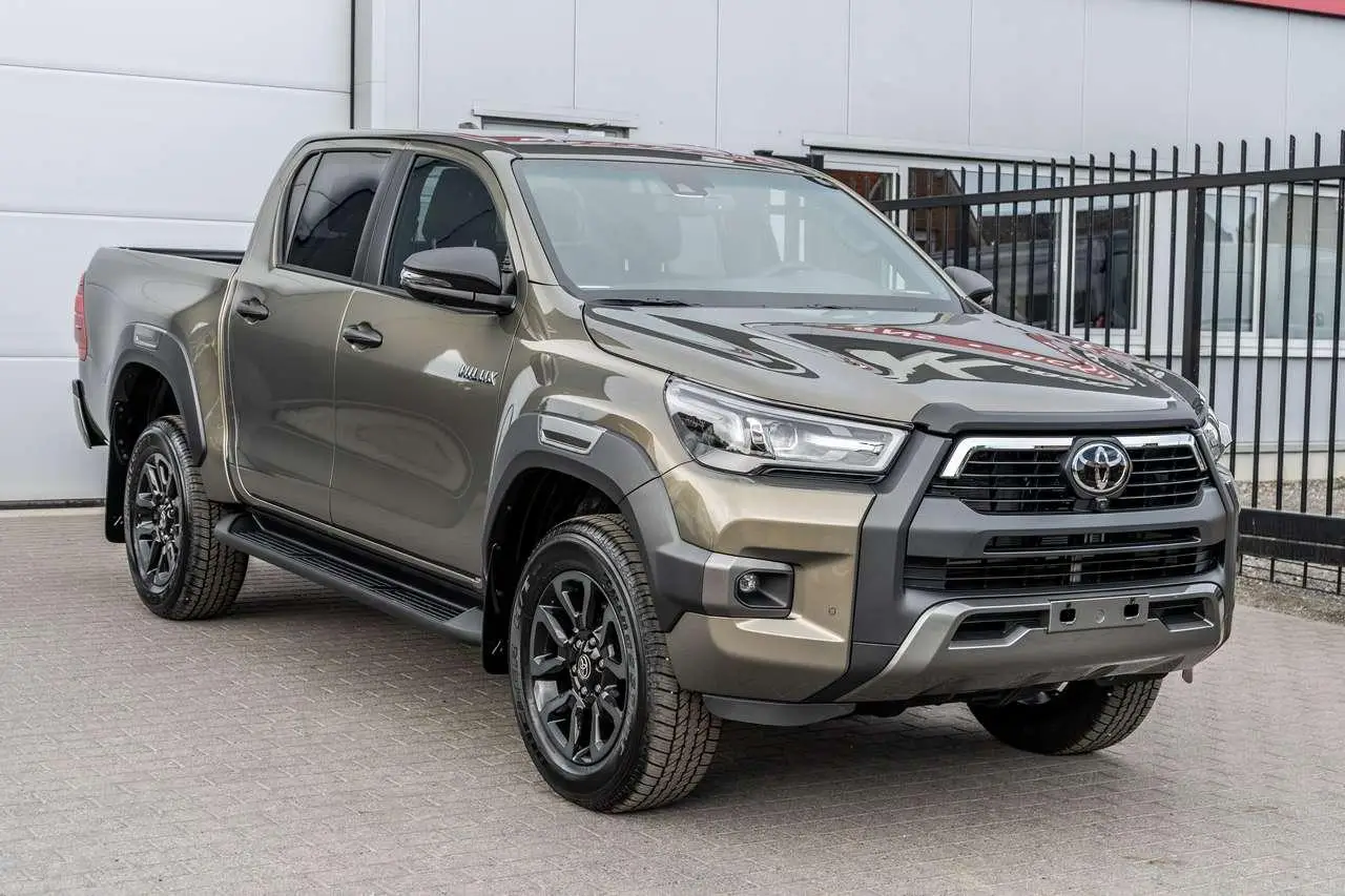 Photo 1 : Toyota Hilux 2024 Diesel