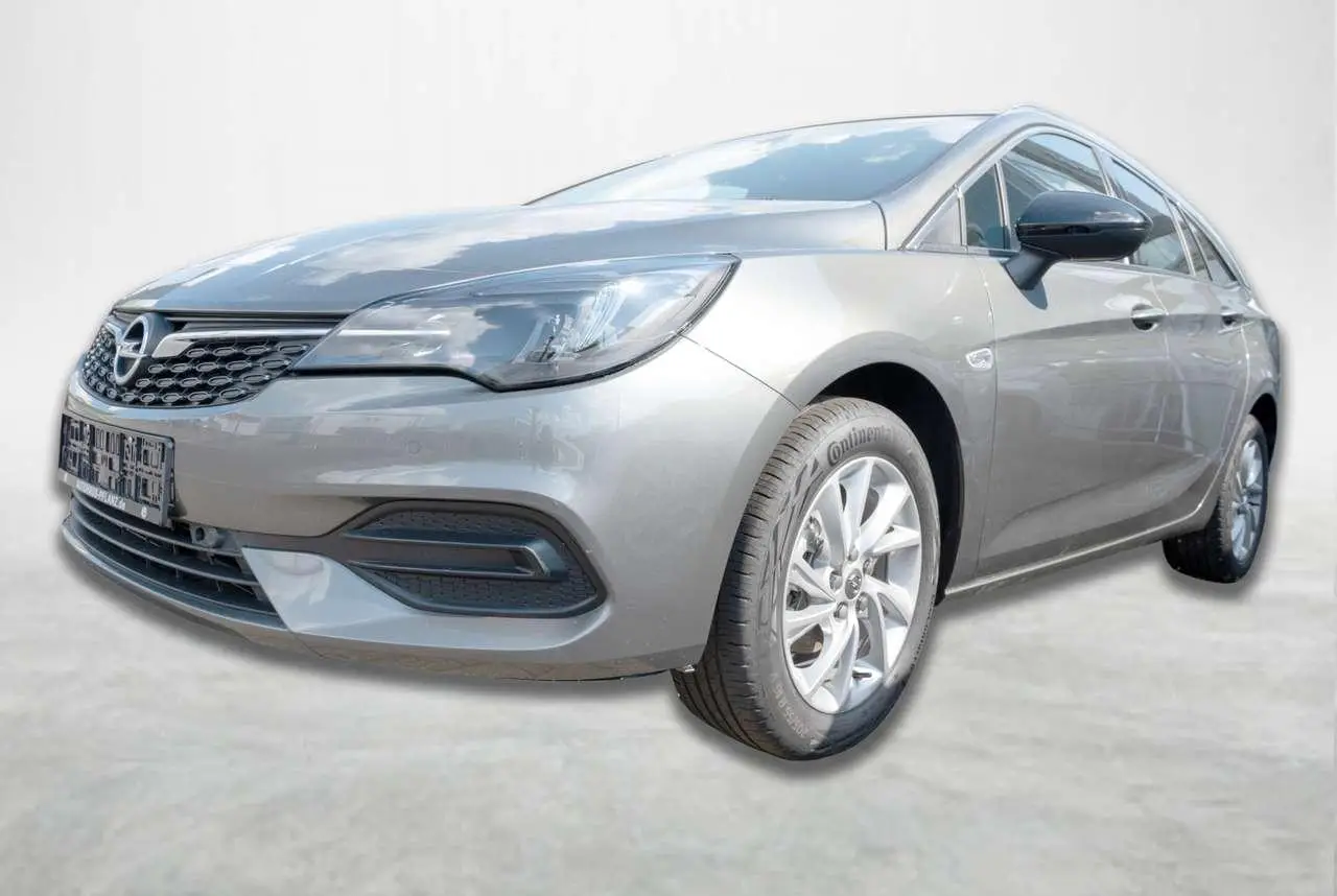 Photo 1 : Opel Astra 2022 Petrol