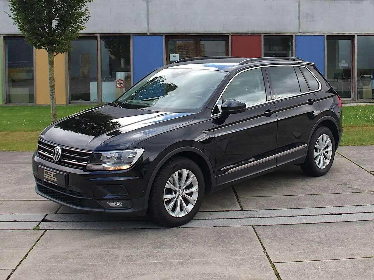 Photo 1 : Volkswagen Tiguan 2019 Essence