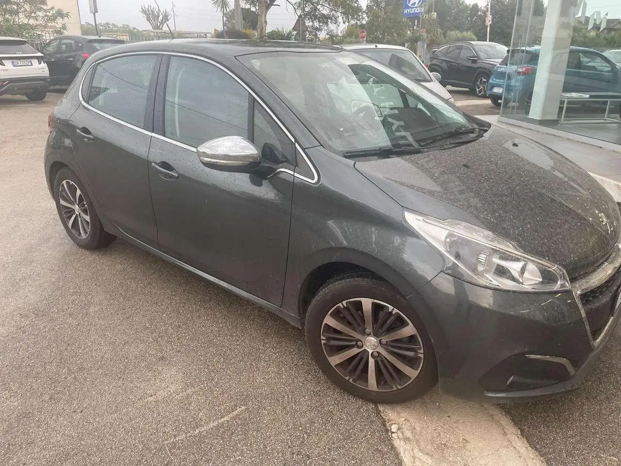 Photo 1 : Peugeot 208 2017 Petrol