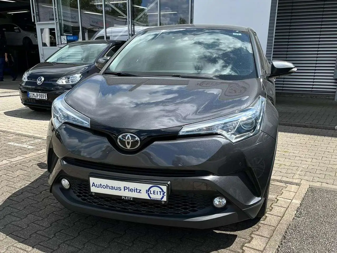 Photo 1 : Toyota C-hr 2019 Petrol