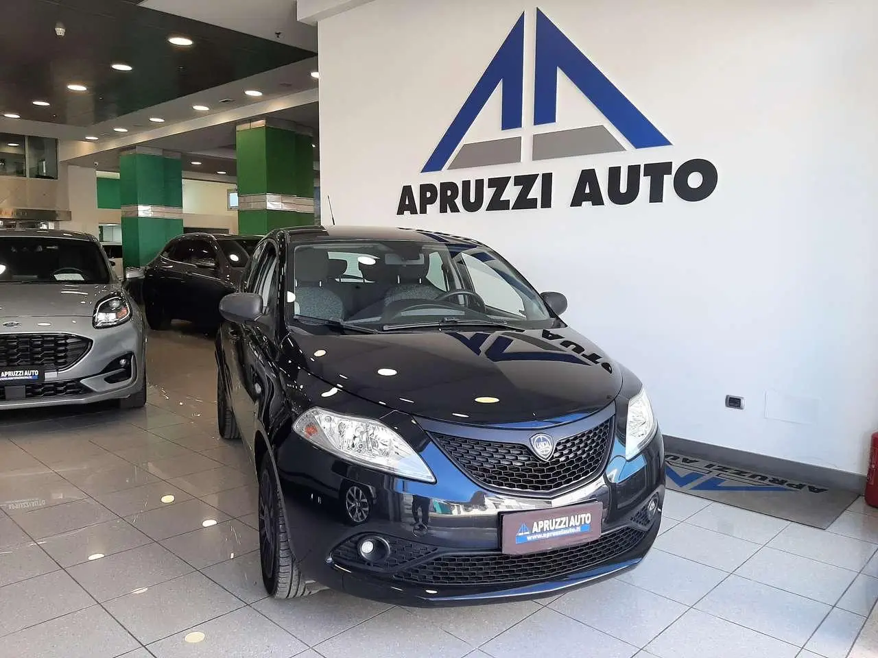 Photo 1 : Lancia Ypsilon 2019 GPL