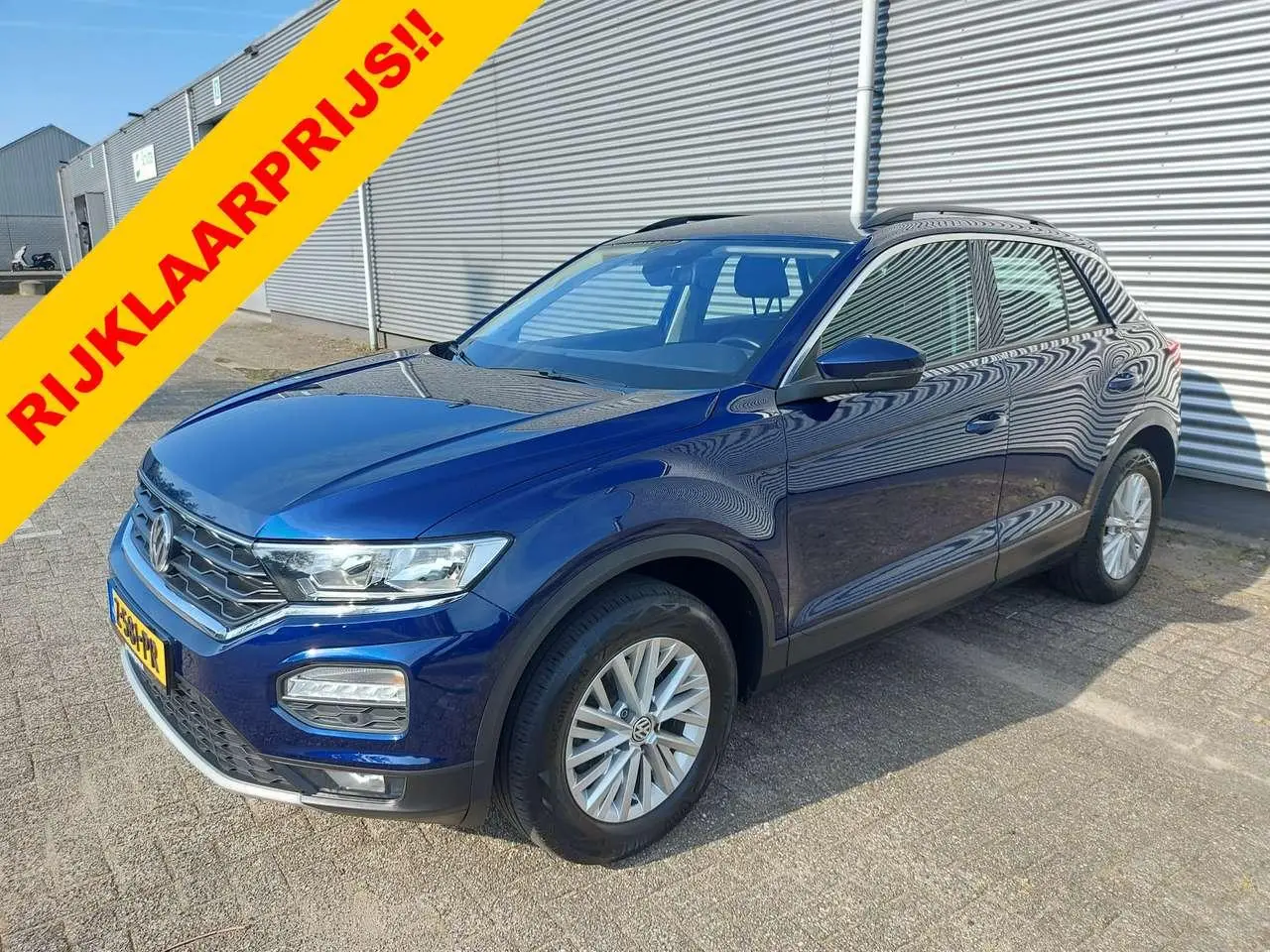 Photo 1 : Volkswagen T-roc 2020 Essence