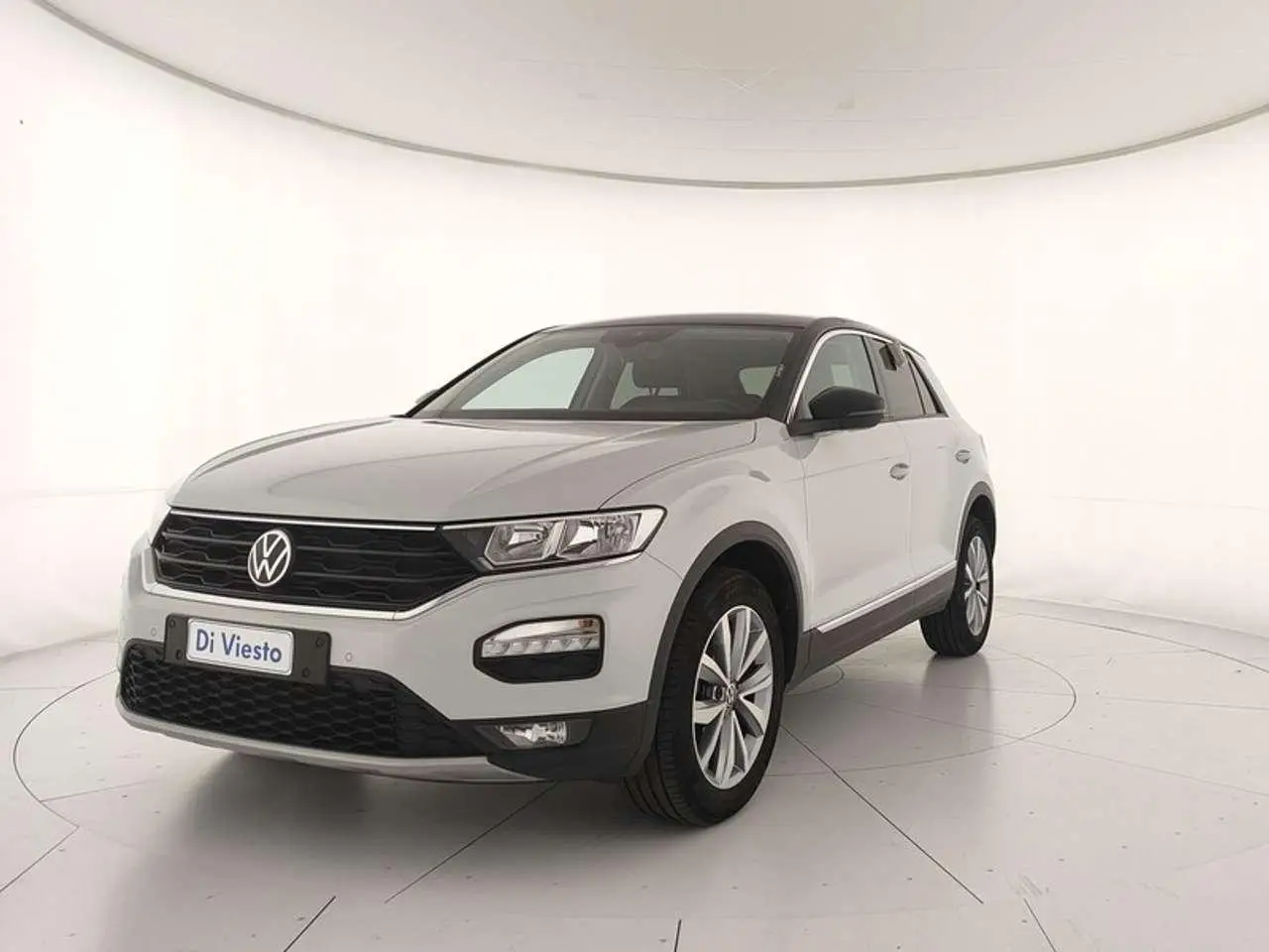 Photo 1 : Volkswagen T-roc 2021 Essence