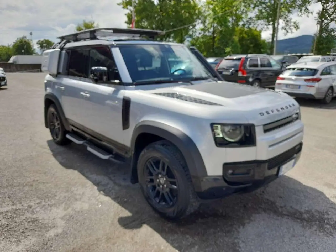 Photo 1 : Land Rover Defender 2022 Hybrid