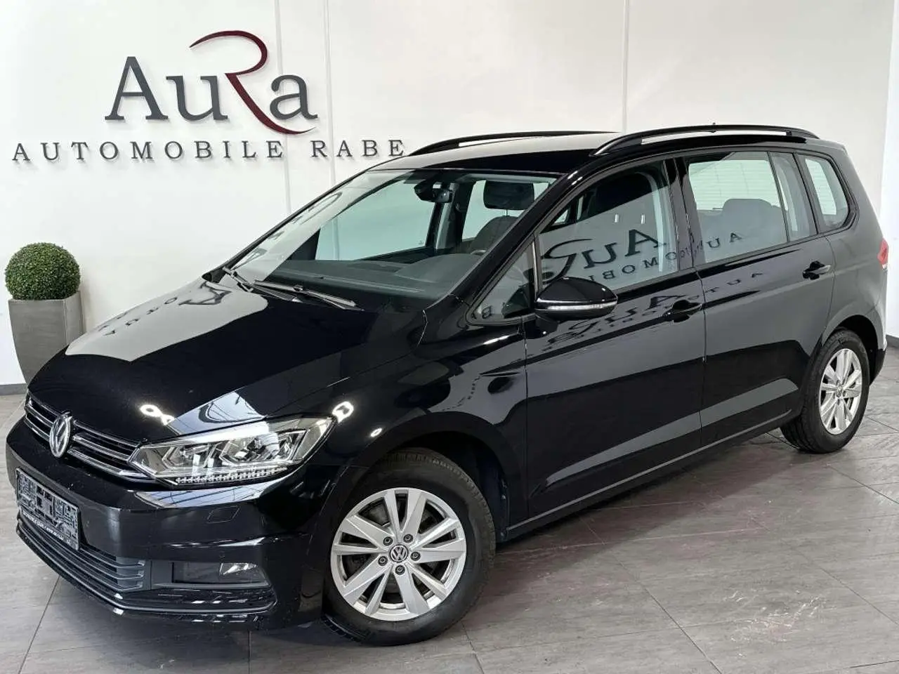 Photo 1 : Volkswagen Touran 2019 Essence