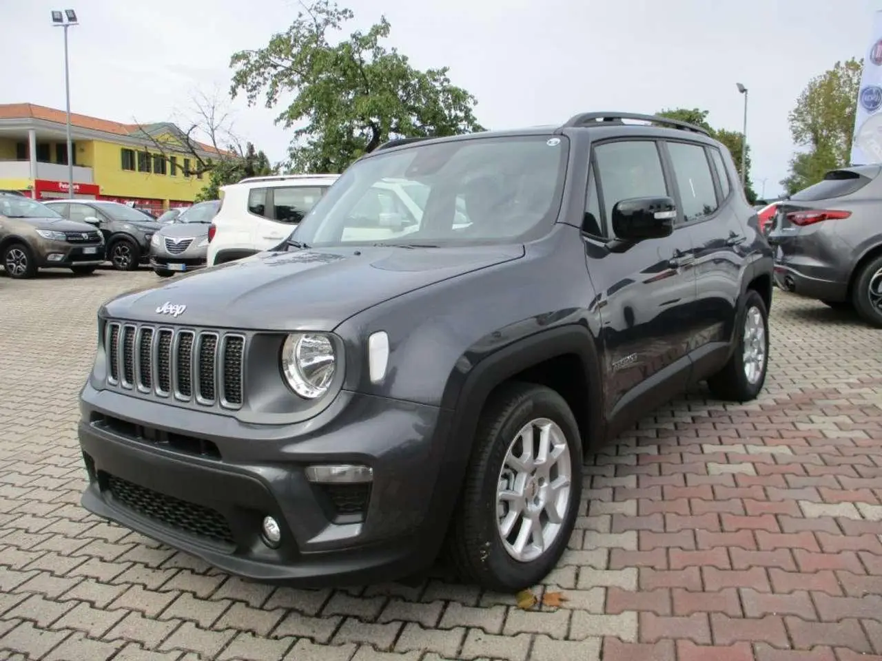 Photo 1 : Jeep Renegade 2023 Hybrid