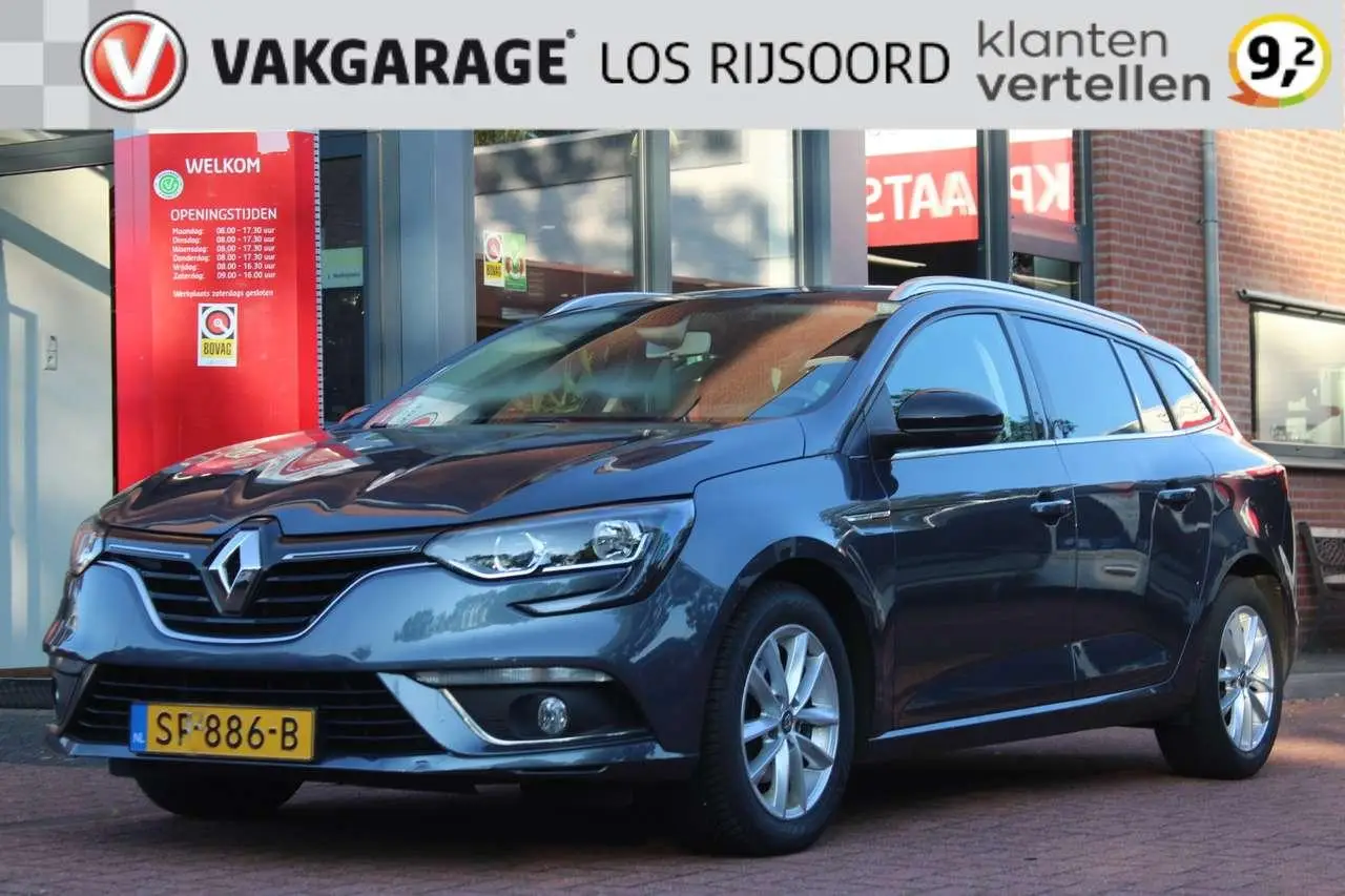 Photo 1 : Renault Megane 2018 Essence