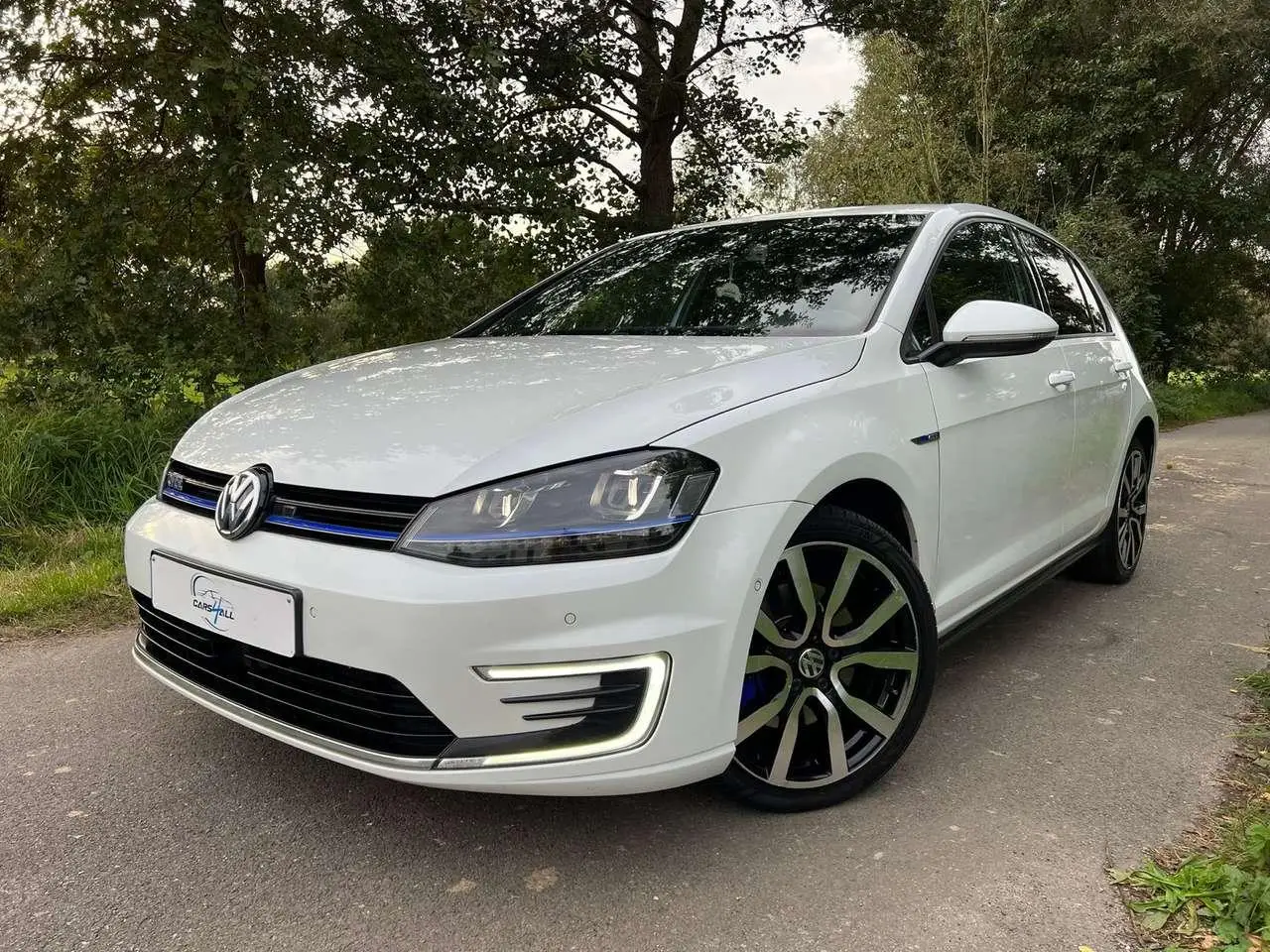 Photo 1 : Volkswagen Golf 2015 Hybrid