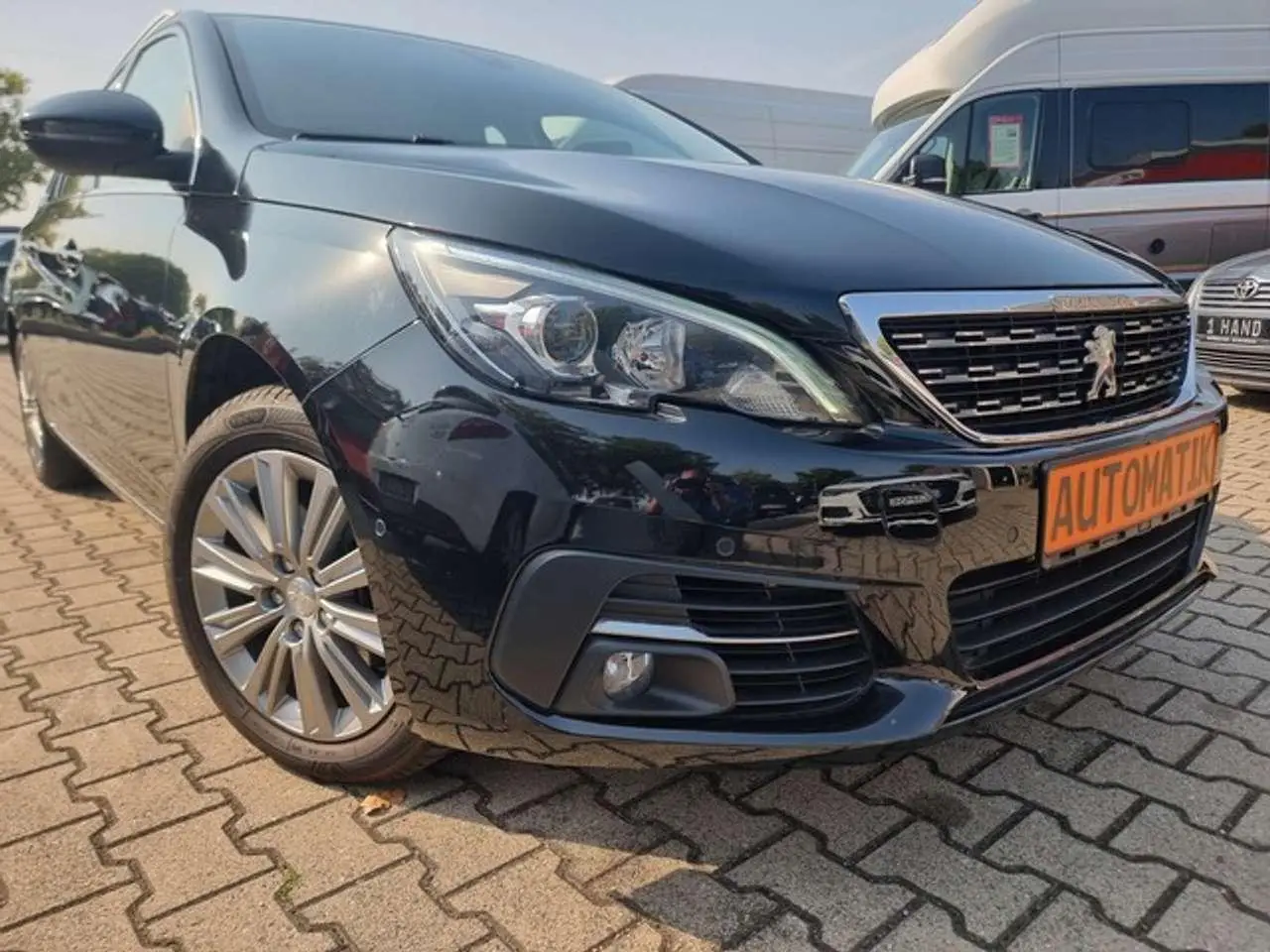 Photo 1 : Peugeot 308 2018 Essence