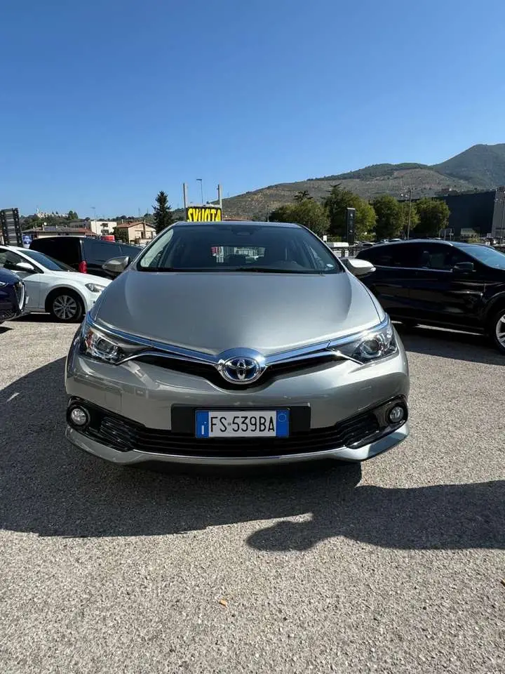 Photo 1 : Toyota Auris 2018 Hybrid