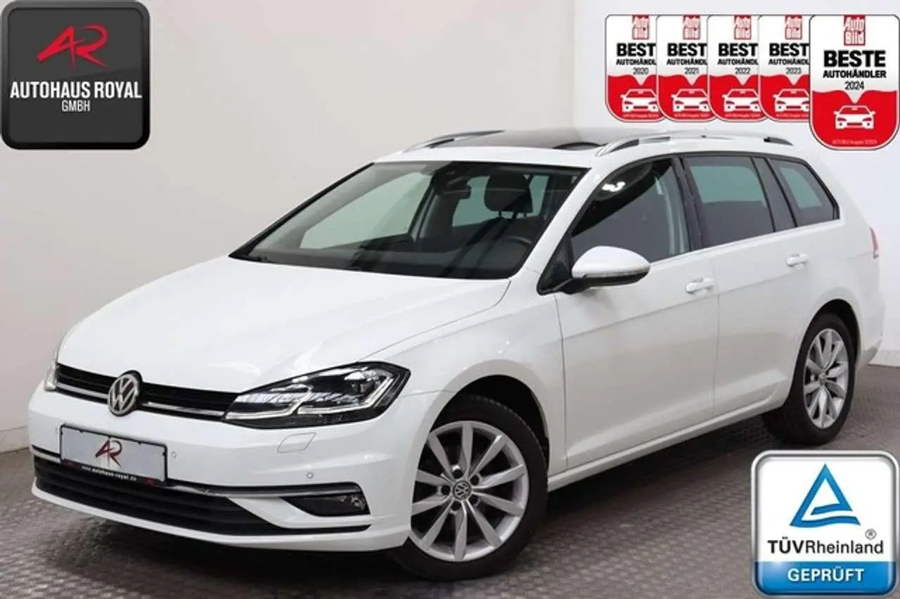 Photo 1 : Volkswagen Golf 2018 Petrol