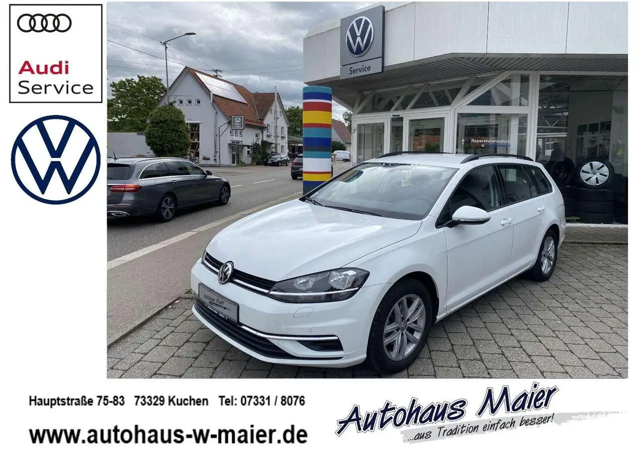 Photo 1 : Volkswagen Golf 2019 Petrol