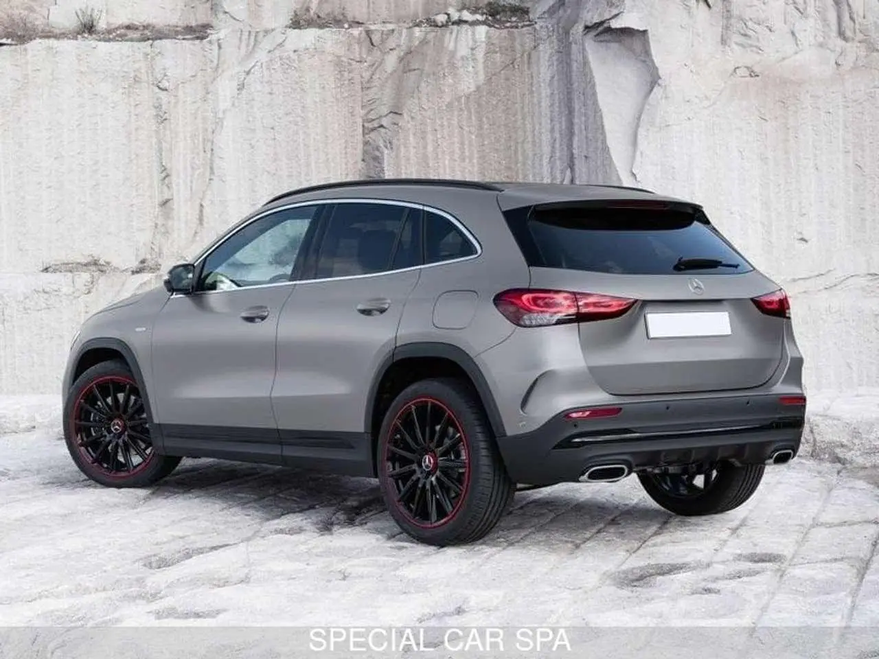 Photo 1 : Mercedes-benz Classe Gla 2024 Diesel