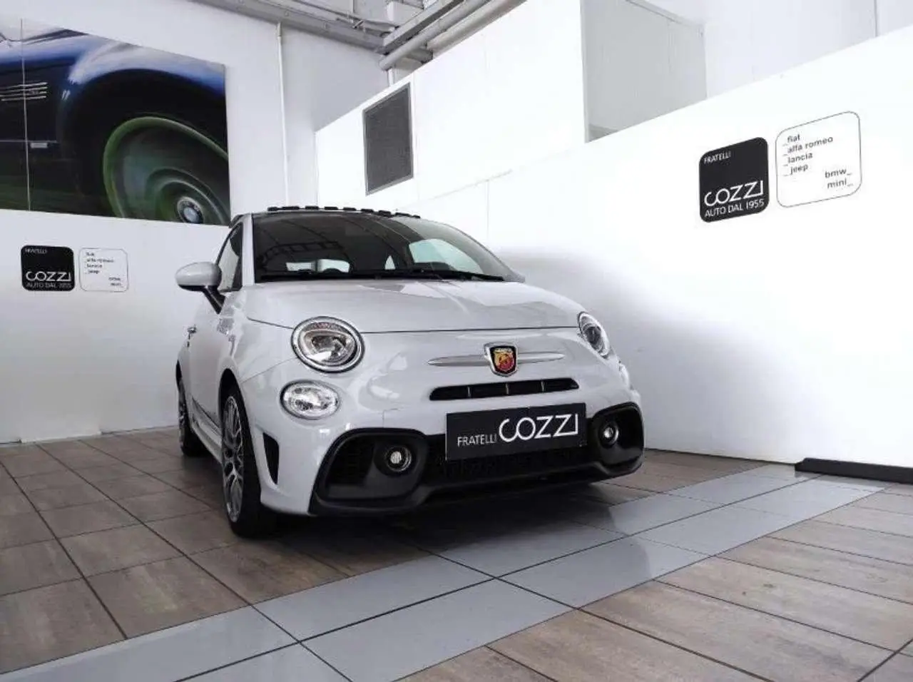 Photo 1 : Abarth 595 2021 Petrol