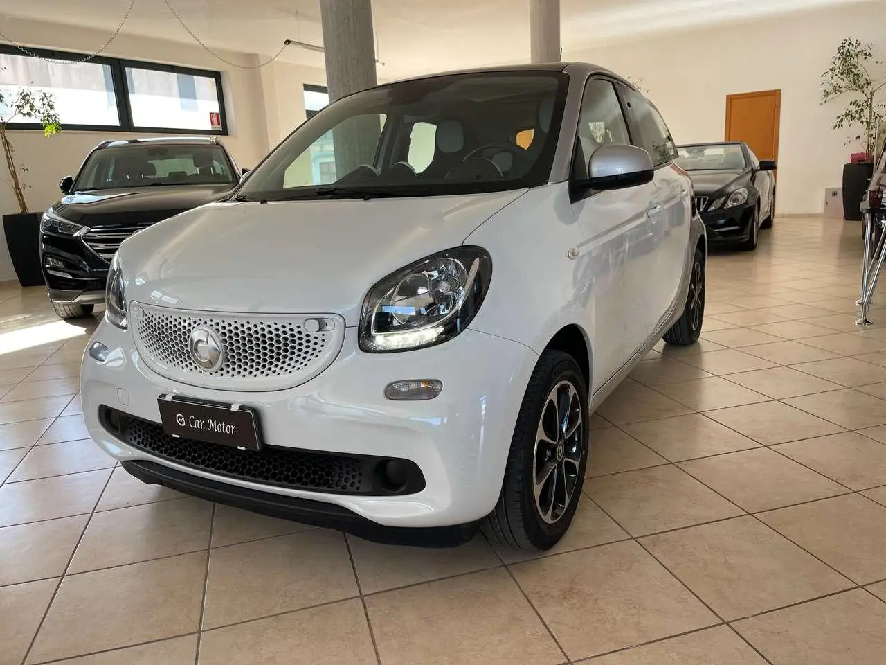 Photo 1 : Smart Forfour 2015 Petrol