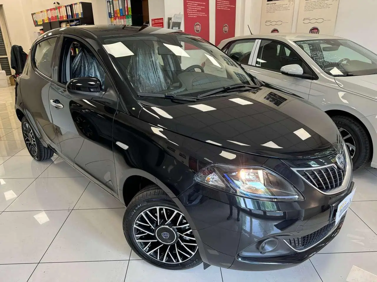 Photo 1 : Lancia Ypsilon 2024 Hybride